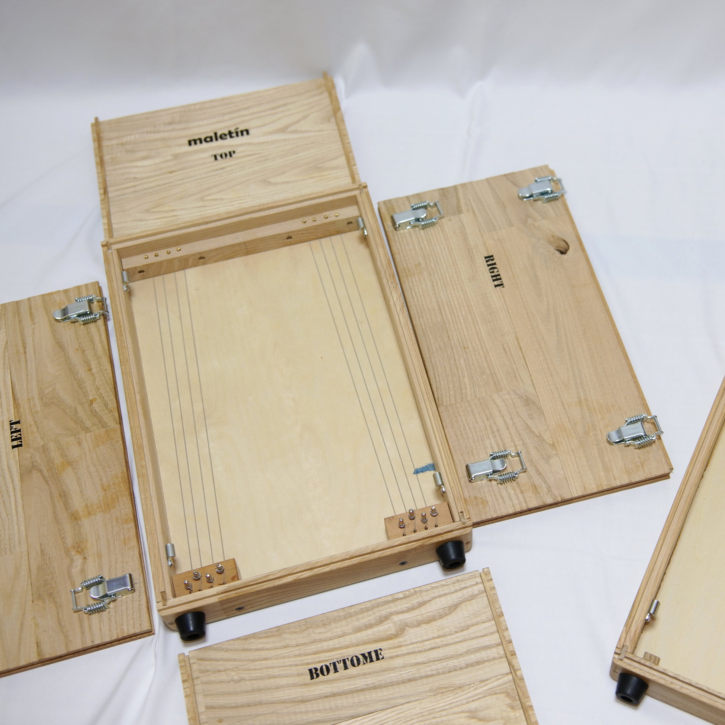 折りたたみカホン　Maletin II HINOKI　打面色指定可 新しい 折りたたみカホン Maletin II Cajon NM | 【納期：約1か月】 高